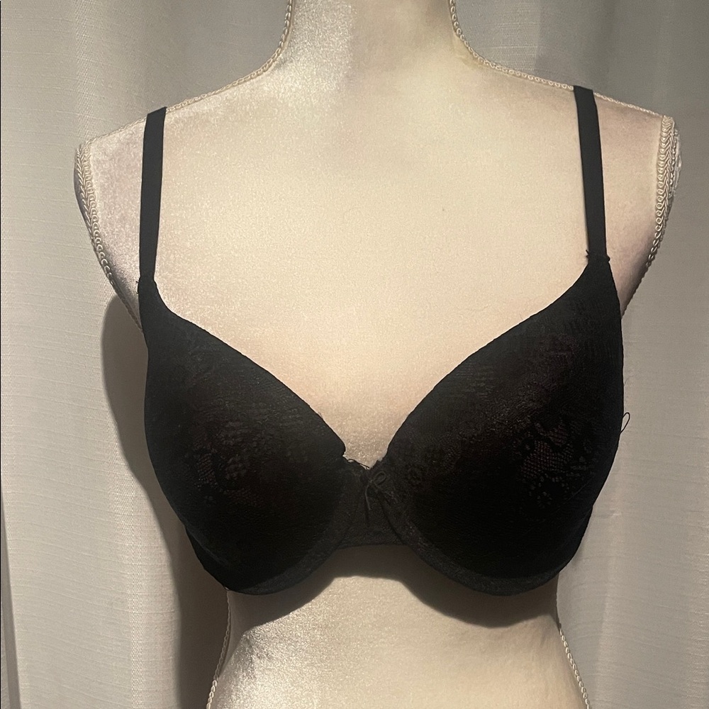 No Boundaries Black Lace Bra Sz 38 C